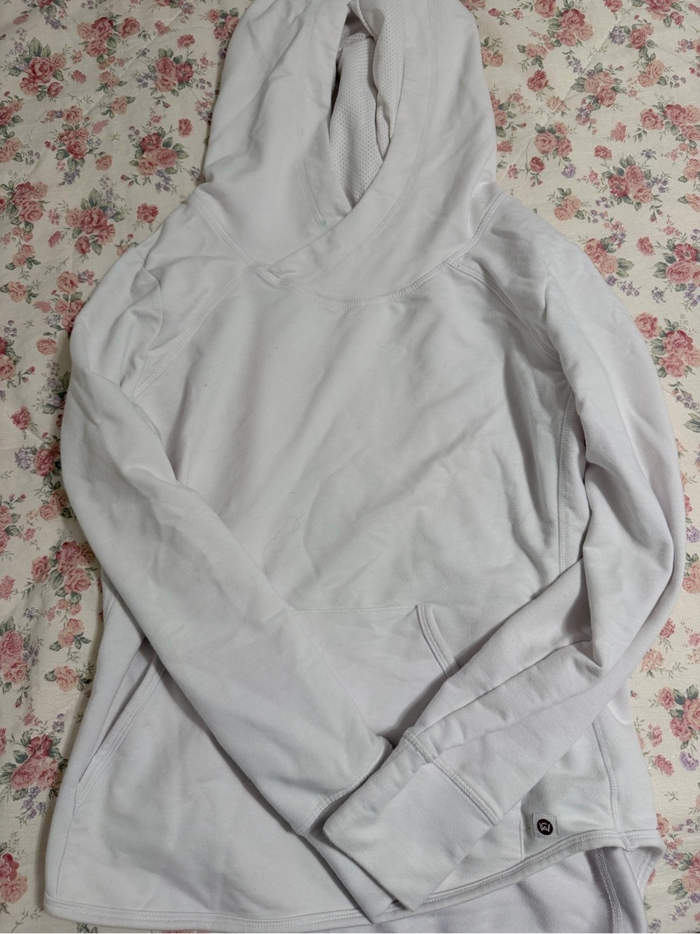 Lululemon Women's White Hooded Pullover Sweatshirt